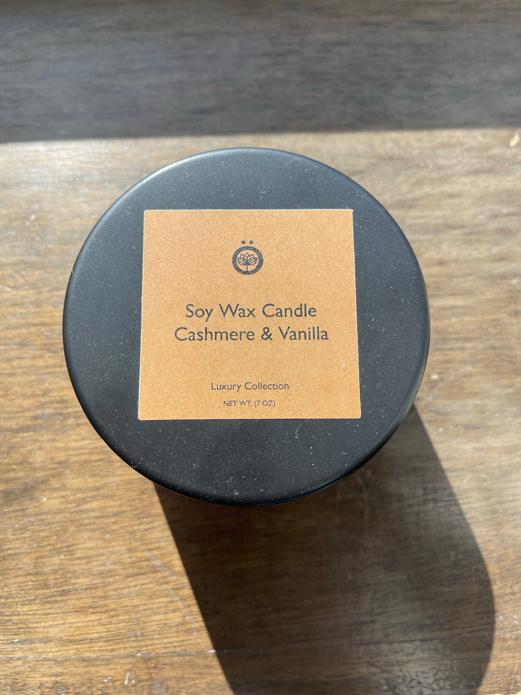 Soy Wax Candle Cashmere & Vanilla (Black Tin 8oz)